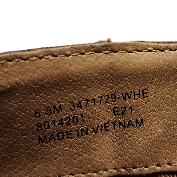 Frye Leather Almond Toe Jennifer Ankle Booties | Size 6.5 - Picture 9 of 11